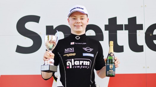 Reigning Champions announce eight driver line up for MINI CHALLENGE UK Trophy